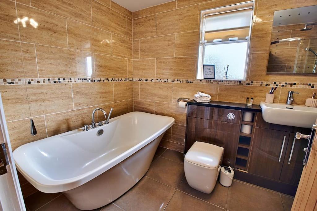 The Chase, Luxury Hot Tub Retreat, Pets Welcomed Dipton Zewnętrze zdjęcie