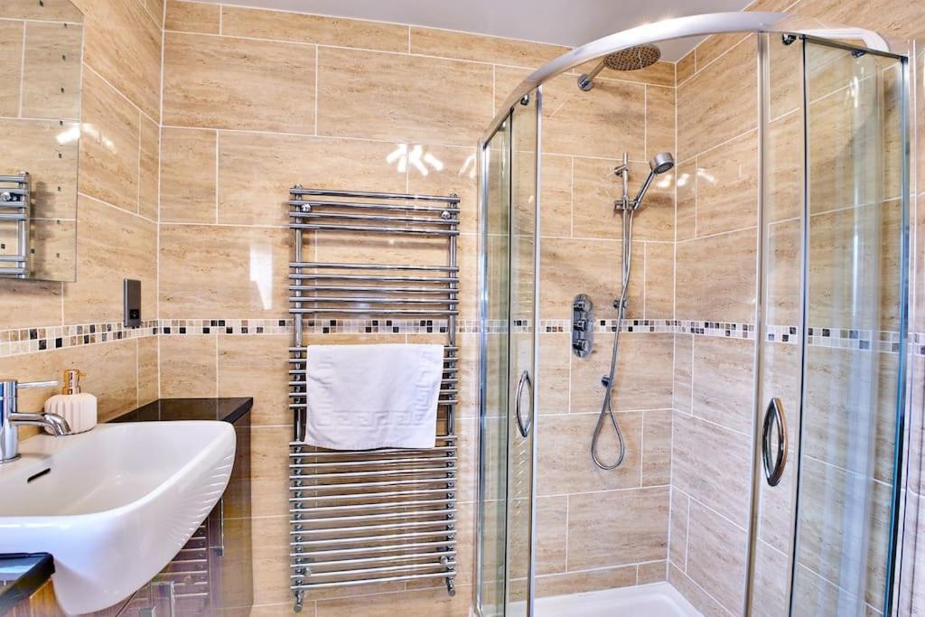 The Chase, Luxury Hot Tub Retreat, Pets Welcomed Dipton Zewnętrze zdjęcie